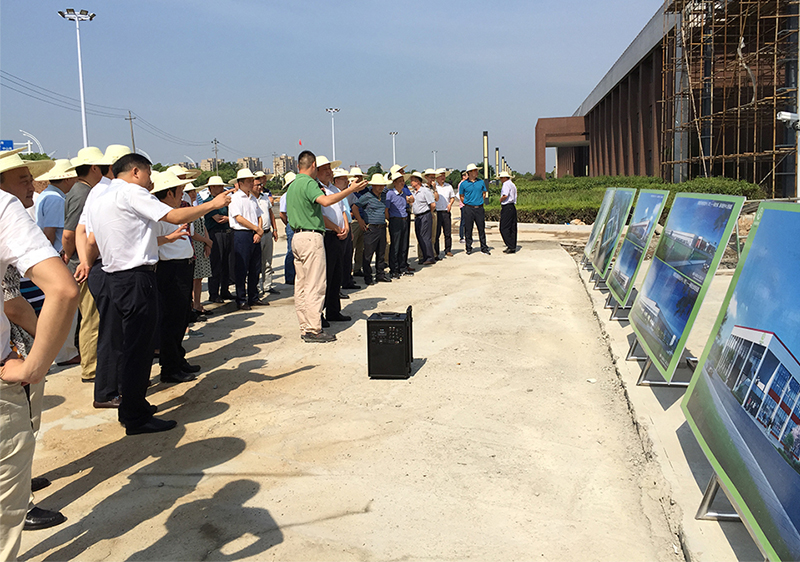 县委书记王庆武、县长陈红英率县四大领导班子参观考察皖东南保税物流中心